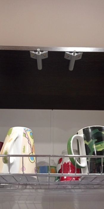 Opritor ușa pe baza de ulei