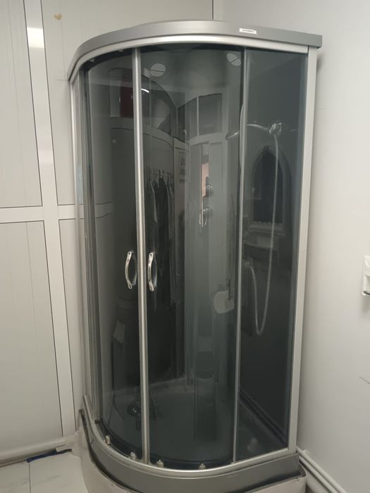 Душқа арналған кабинка. Душевая кабинка