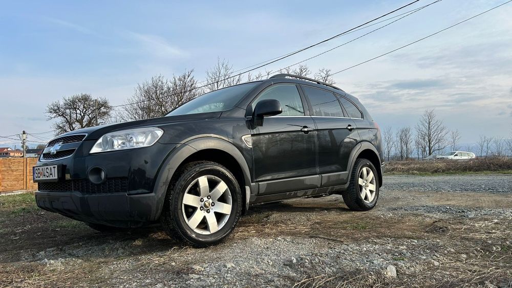 Chevrolet Captiva 2010 – SUV Robust, Spațios și Gata de Drum!