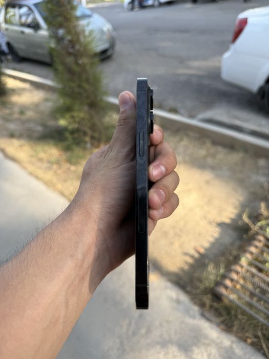 14 pro max  esim