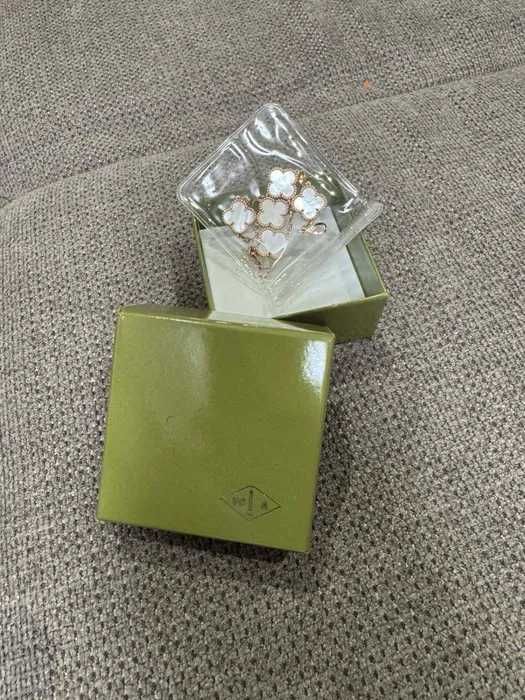 Стилни гривни HR , Van Cleef