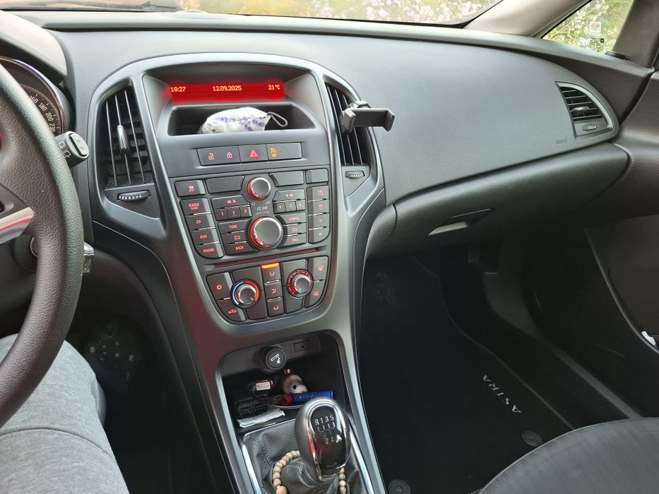 Opel Astra J 1.4 benzină | 2014 | 143.000 km | Euro 5 | Manuală
