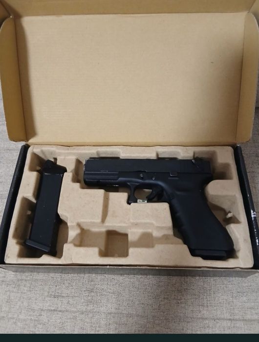 Pistol Airsoft Glock 18C Full metal Automat Gaz
