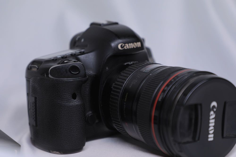 Canon Mark 3 sotiladi srochni