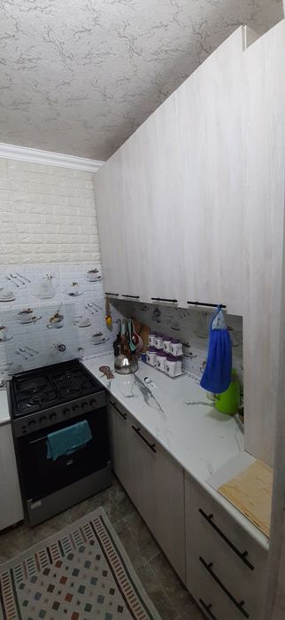 Срочне уй сотилади