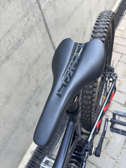 Yt Tues AL 27.5L