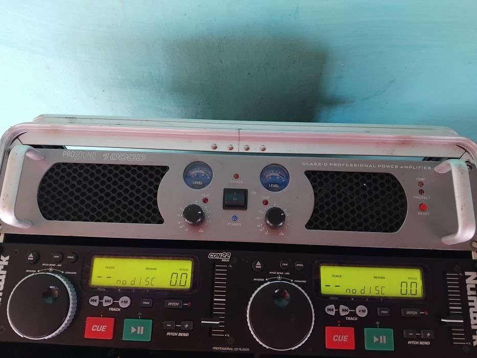 Vând NUMARK sau schimb