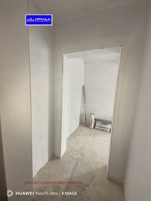 Просторен тристаен апартамент в Бъкстон с АКТ 16!