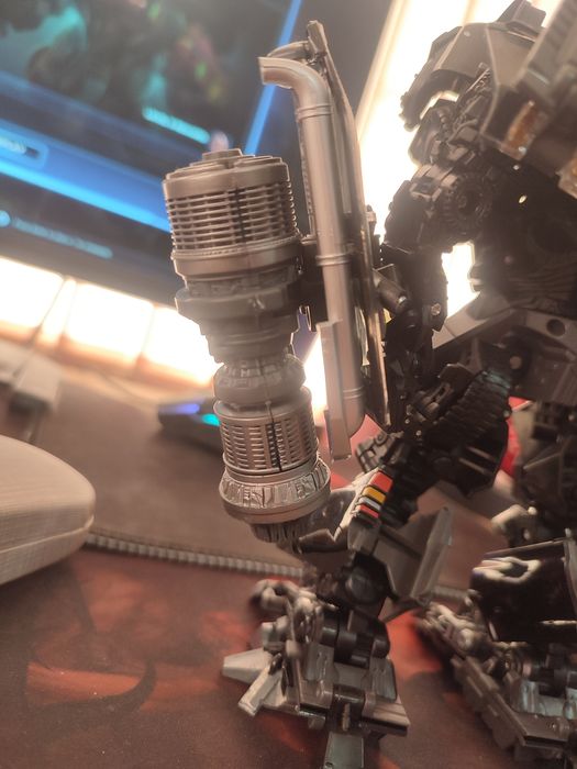 Transformers masterpiece mpm06 Ironhide weapon master