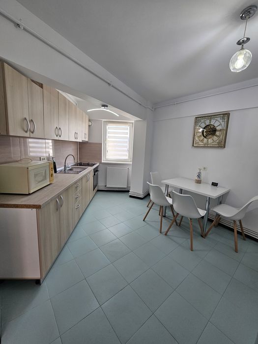 Inchiriez apartament 2 camere decomandat  Mihai Viteazu Sibiu