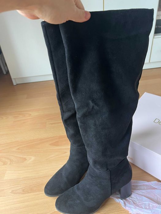 Cizme dama 38 negre, inlocuitori piele un pic peste genunchi