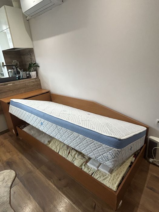 Две глови легла + ракла + матраци