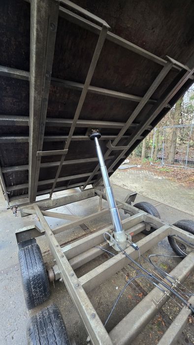 Platformă/remorca HENRA 3500 KG