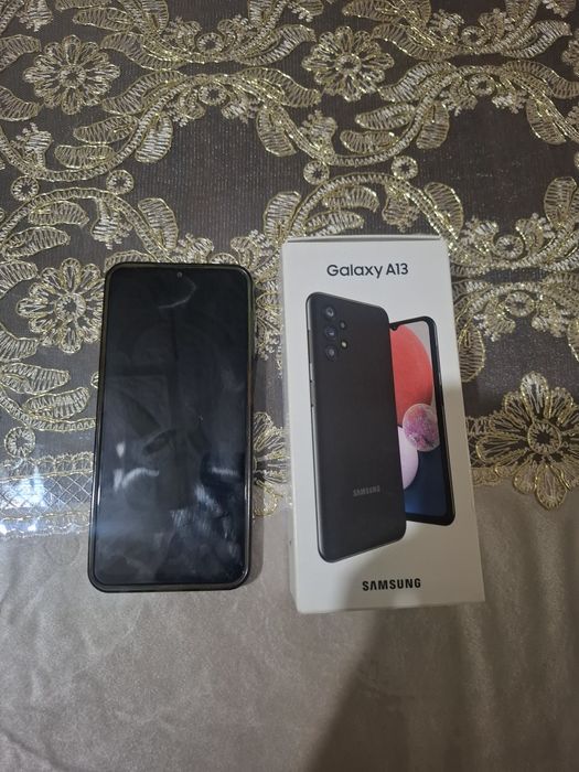 Samsung A13 4/64g ayol kishi tutgan.