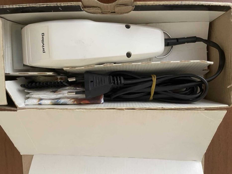 Продавам машинка за подстригване Privileg оригинална