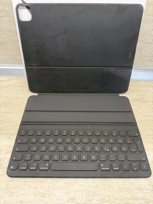 Apple ipad 12.9 pro smart keyboard folio