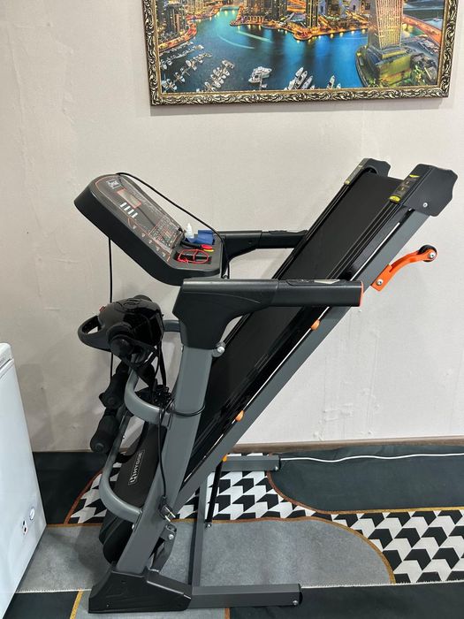 Беговая дорожка.