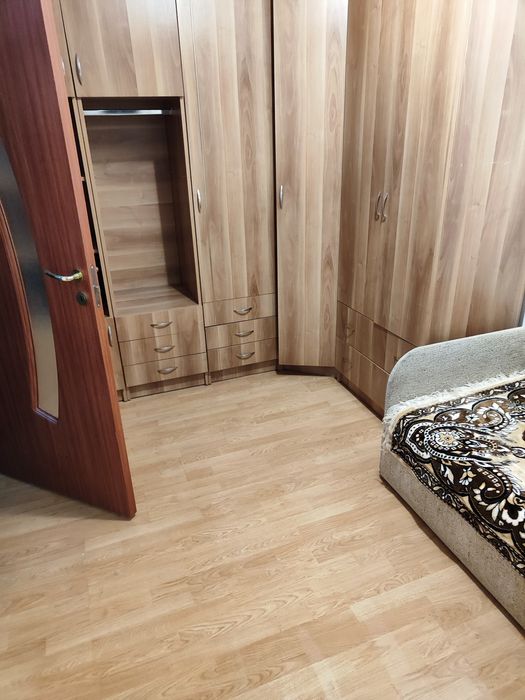 inchiriez apartament cu 2 camere