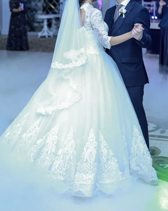 Свадебное платье