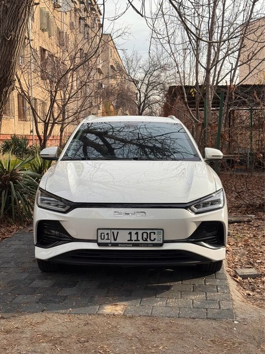 BYD E2 405км Luxury full (Топ Тоза Краска) 44.000км Накт/Насия