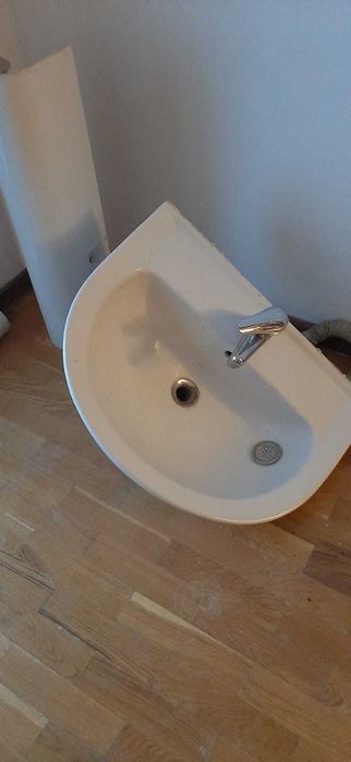 Продается раковина б/у