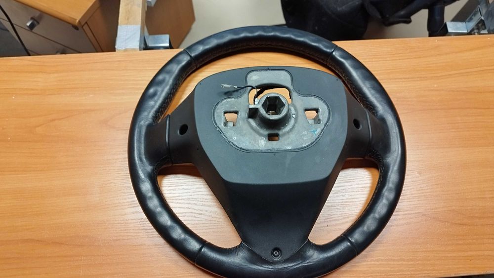 Ford EcoSport 2016г салон -въздушна възглавница ,седалка ,волан и др.