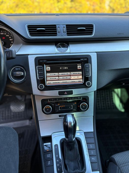Vand  Volkswagen Passat CC an  2011