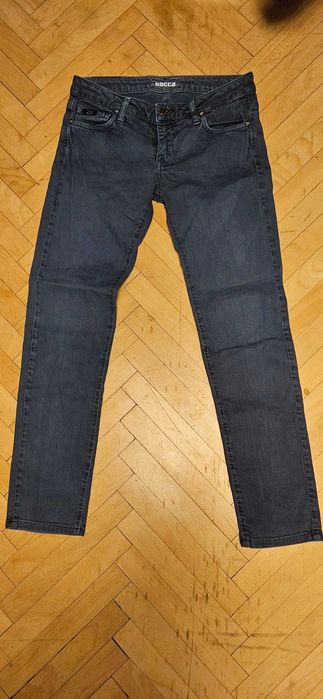 Дънки и панталони