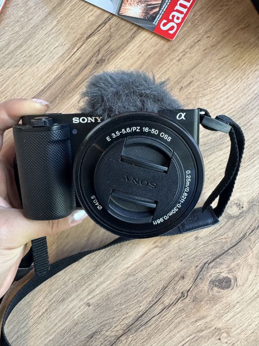 Фотокамера Sony ZV-E10