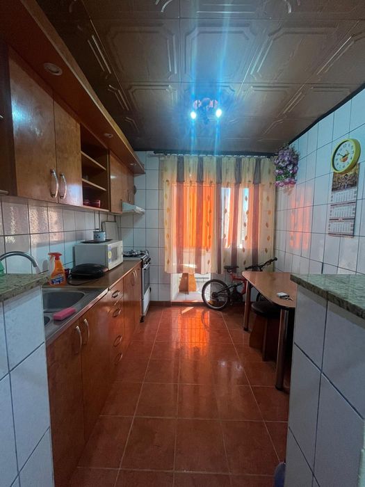 Apartament de vânzare DECOMANDAT zona Confecții Arad, 2 camere