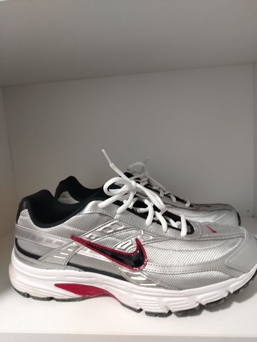 Кроссовки nike initiator