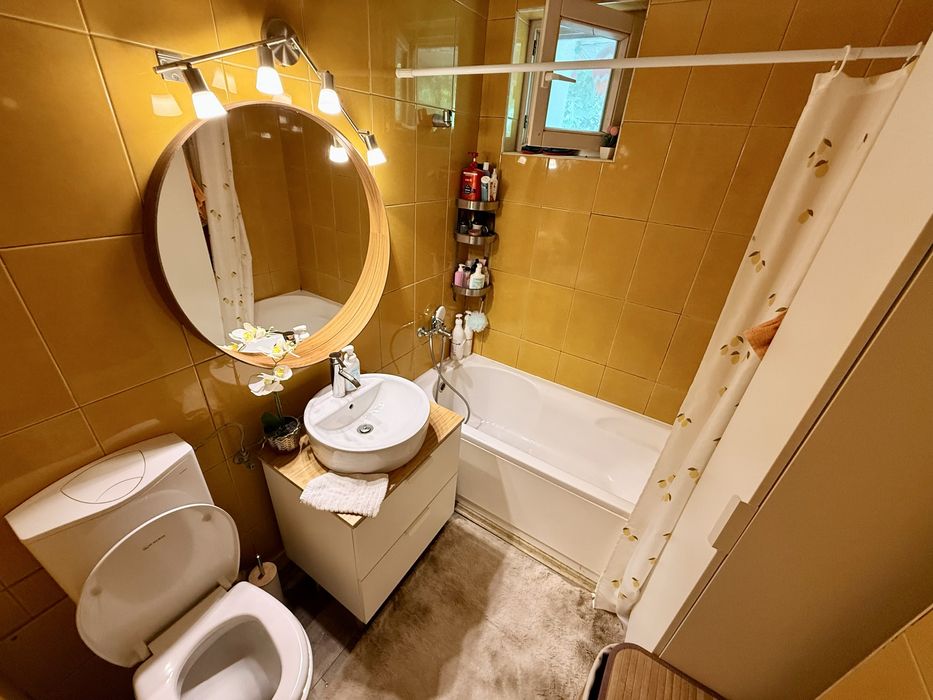 Apartament de vânzare, 3 camere, Cornișa, str. Victor Babeș