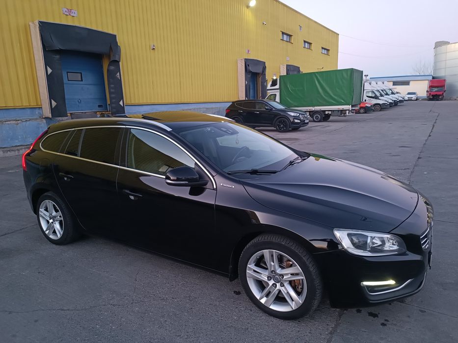 Volvo V60 an2016 2.4 Diesel+Hybrid 280cp Euro6 D6 Twin Engine R-Design