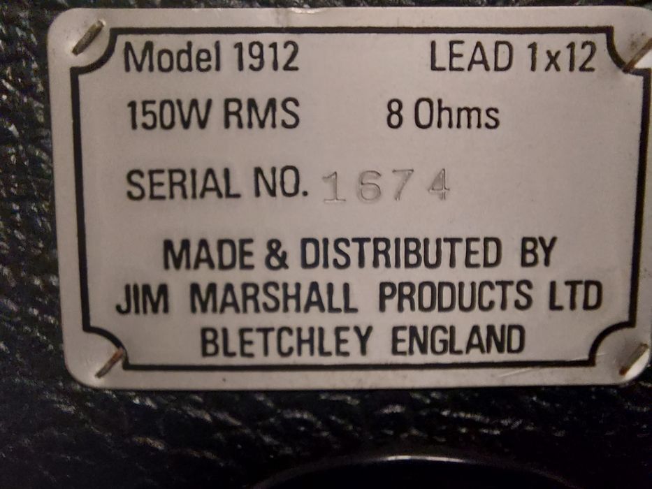 Marshall 1912 китарен кабинет 1х12