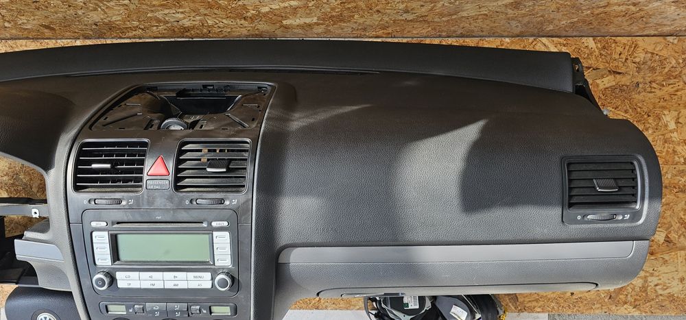 Kit planșă bord Golf 5 cu airbag volan + airbag pasager + centuri