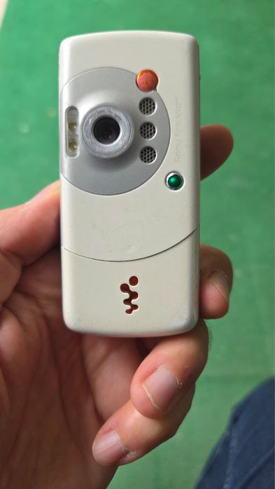 Sony Ericsson W810 Alb Telefon cu butoane