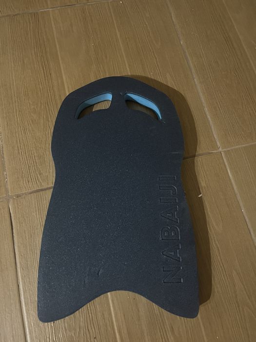 Продавам оборудване за плуване!!