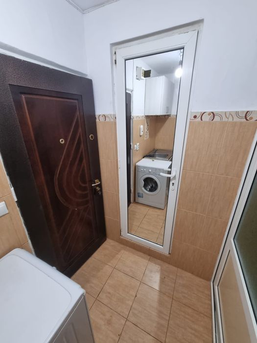 Garsoniera de închiriat