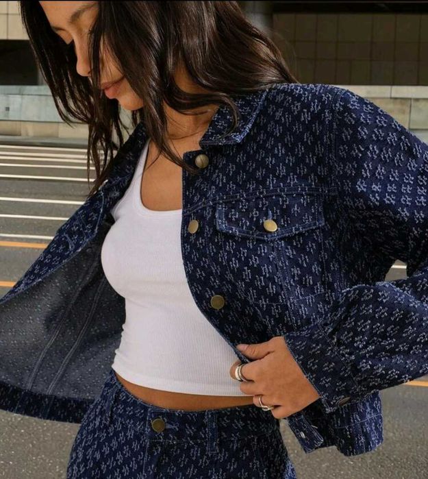 Дамско дънково яке