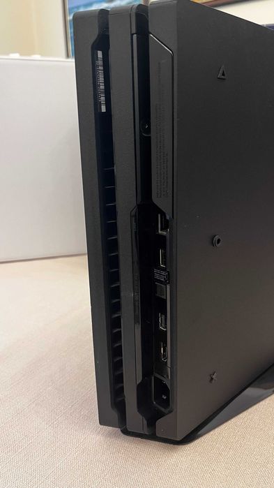 Playstation 4 PRO + Game + 1TB SSD Samsung Evo 870