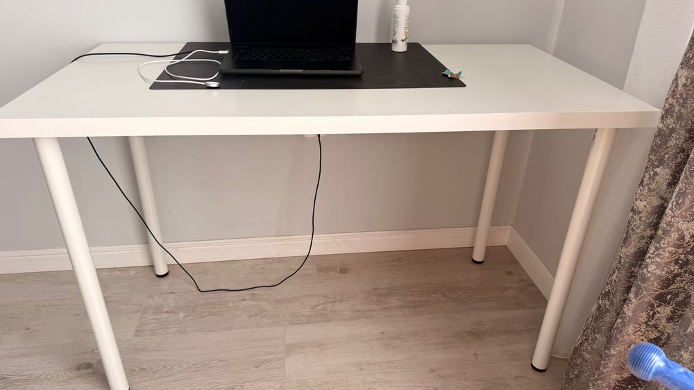 Продам стол IKEA