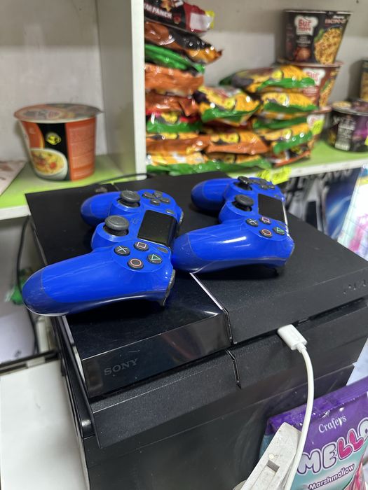 Pleystation 4 fat