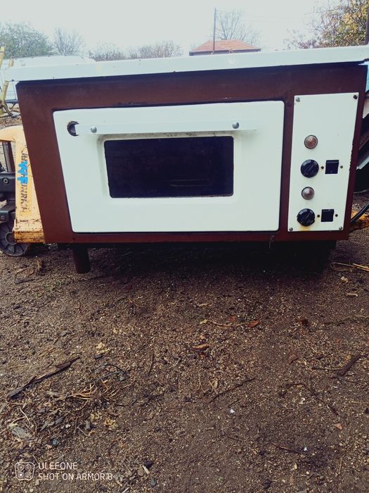 Продавам фурна Пауталия монофазна