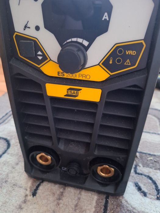 Сварочный инвекторный аппарат