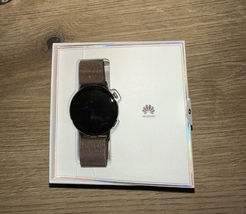 HUAWEI WATCH GT3 42mm Light Gold Milanese Strap