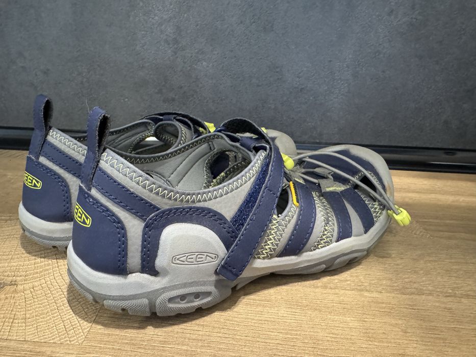 Детски сандали Keen, новер 37