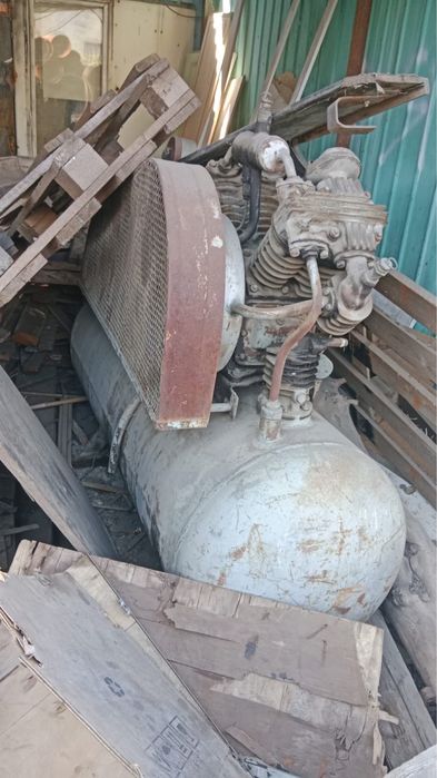 Продам компрессор 380