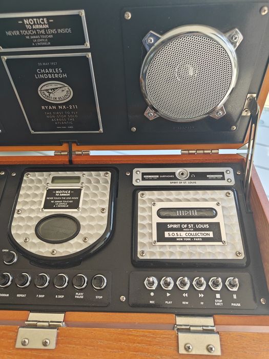 Radio AM/FM cu CD player Charles Lindbergh Ryan NX-211 Spirit Of St. Louis