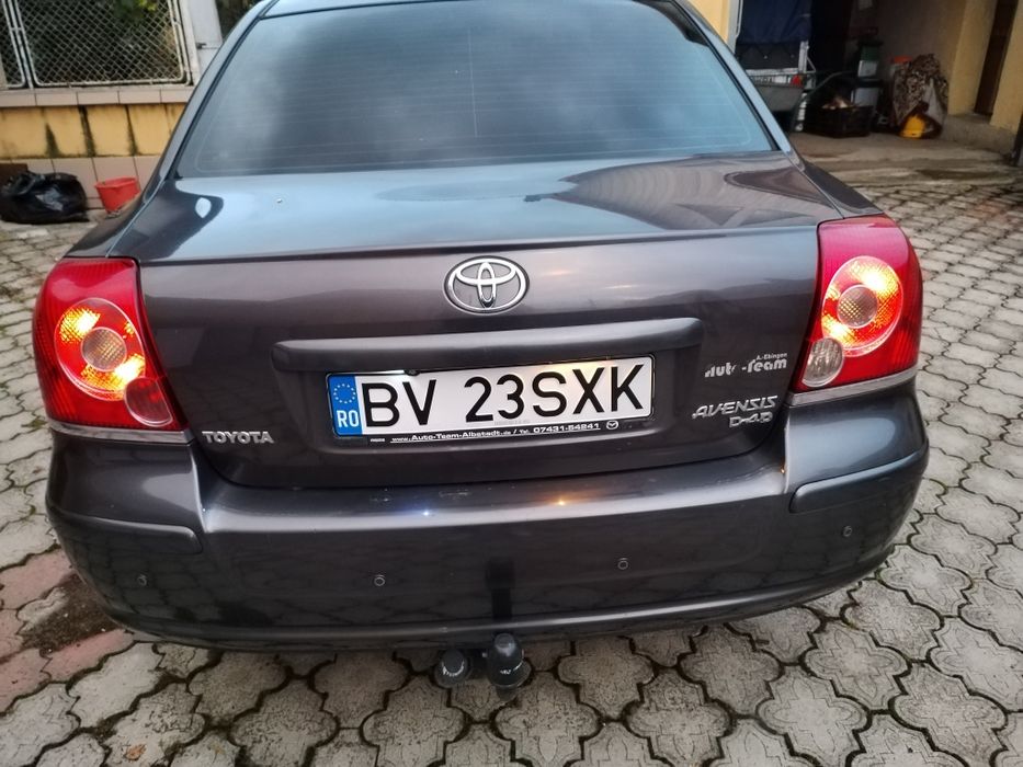Autoturism Toyota Avensis