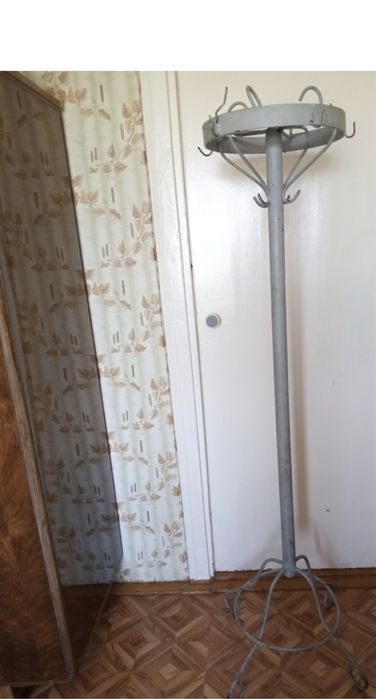 Продам швабры,глиняные горшки